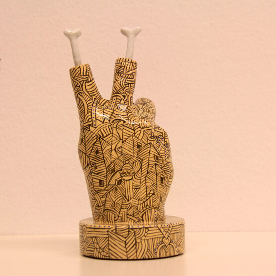 Victory 16 - Image 4